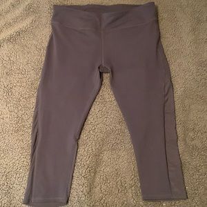Fabletics Capri leggings